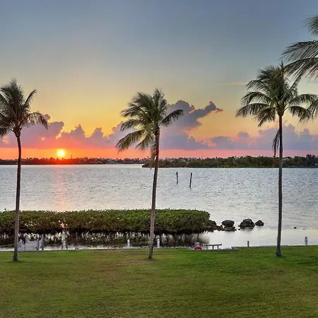 Waterfront Luxury Villa 59 With Sunset Views And Boat Slip